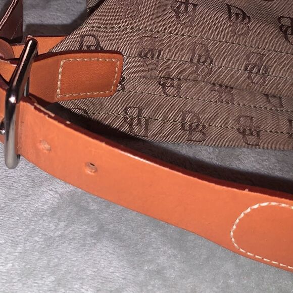 Dooney & Bourke hobo purse - Picture 6 of 11